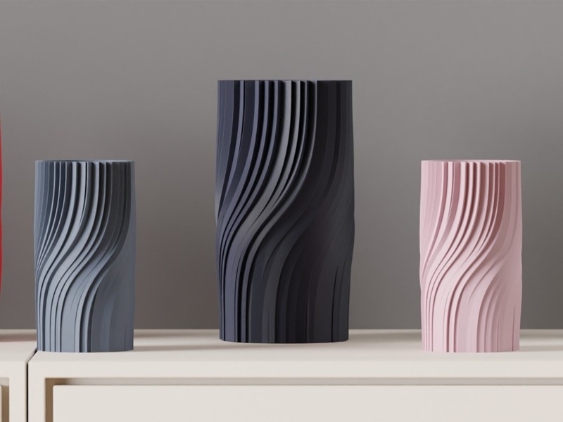 Twisted Rib Vase · Large