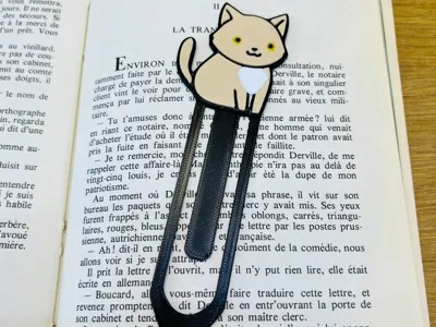 Cream Cat Bookmark