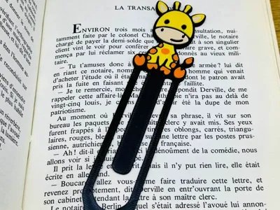 Giraffe Bookmark